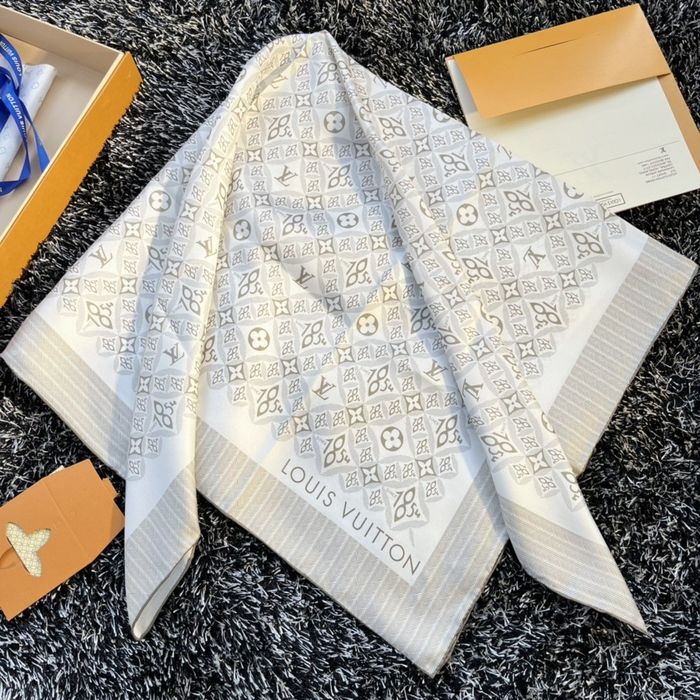 Louis Vuitton Scarf LVS00104